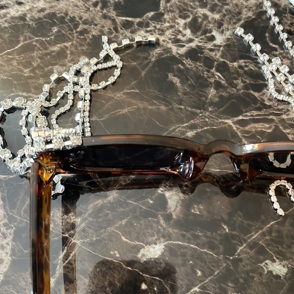 Sparkly Tortoise Rhinestone Tassel Sunglasses - Picture 13 of 14